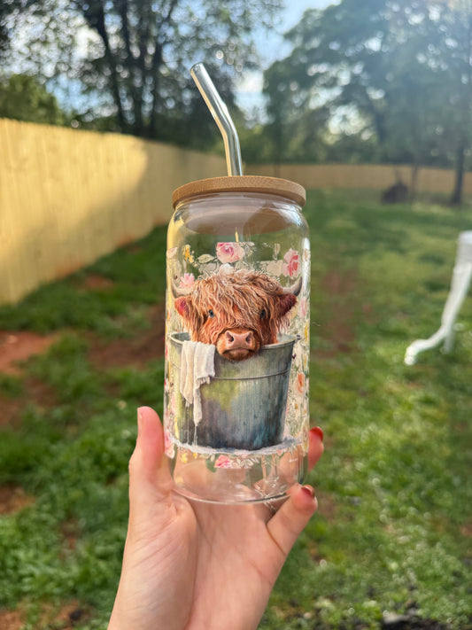 Highland Cow Spring Glass Tumbler
